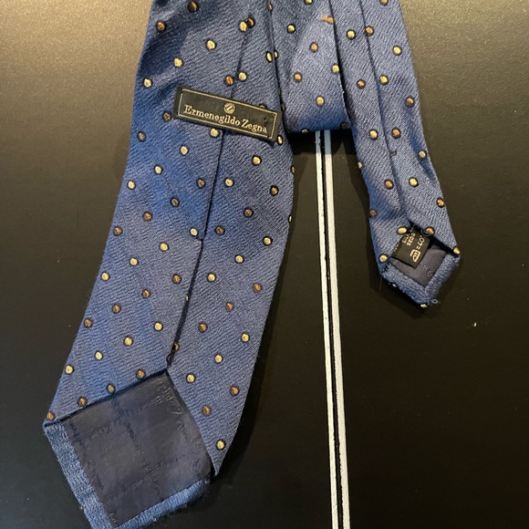 Ermenegildo Zegna Blue Polka Dot Tie - Picture 2 of 5